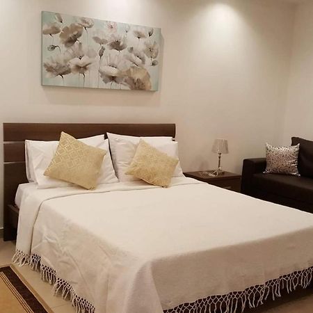 White Pearl Apart 5 Marsaxlokk Buitenkant foto