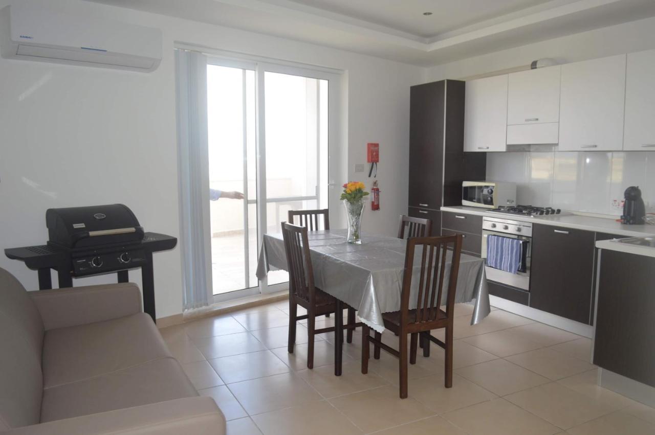White Pearl Apart 5 Marsaxlokk Buitenkant foto